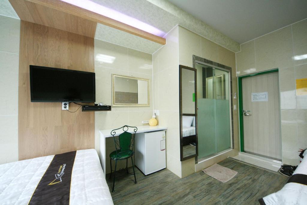 Guesthouse Myeongdong 2 Szöul Szoba fotó