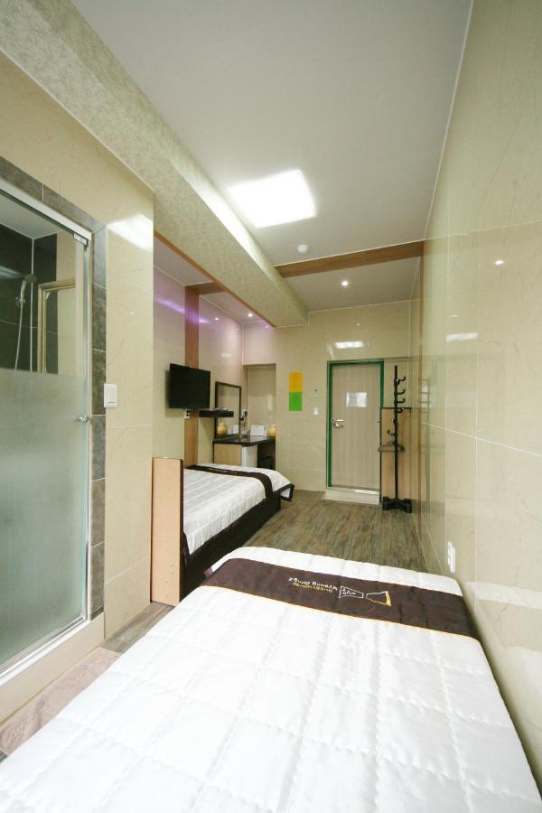Guesthouse Myeongdong 2 Szöul Szoba fotó